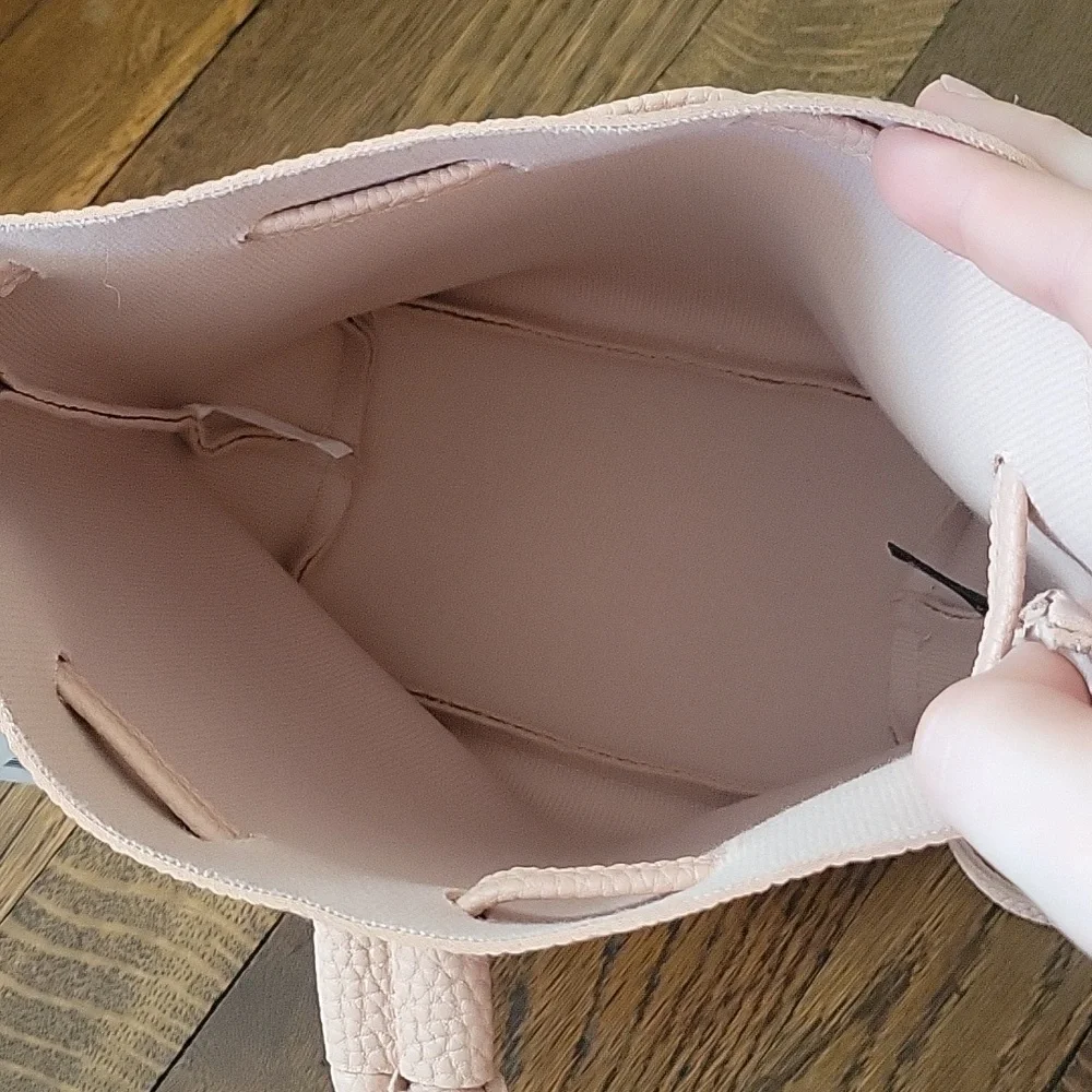 Purse - Picture 2 of 2